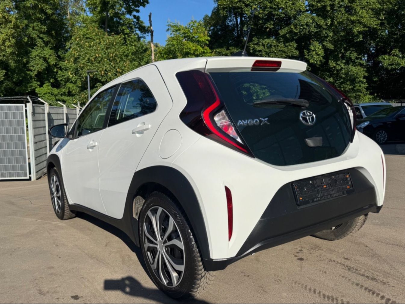 Fahrzeugabbildung Toyota AYGO X PLAY *NAVI*8-FACH*KAMERA*5-TÜRER*