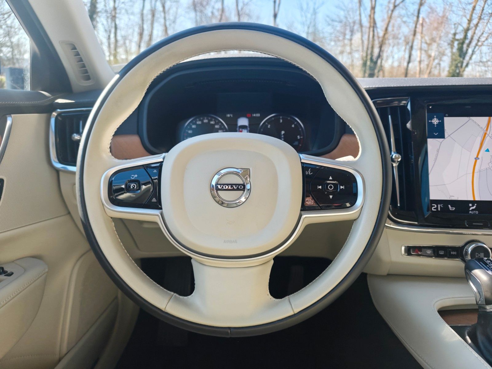 Fahrzeugabbildung Volvo V90 KOMBI INSCRIPTION AWD*360°*MASSAGE*