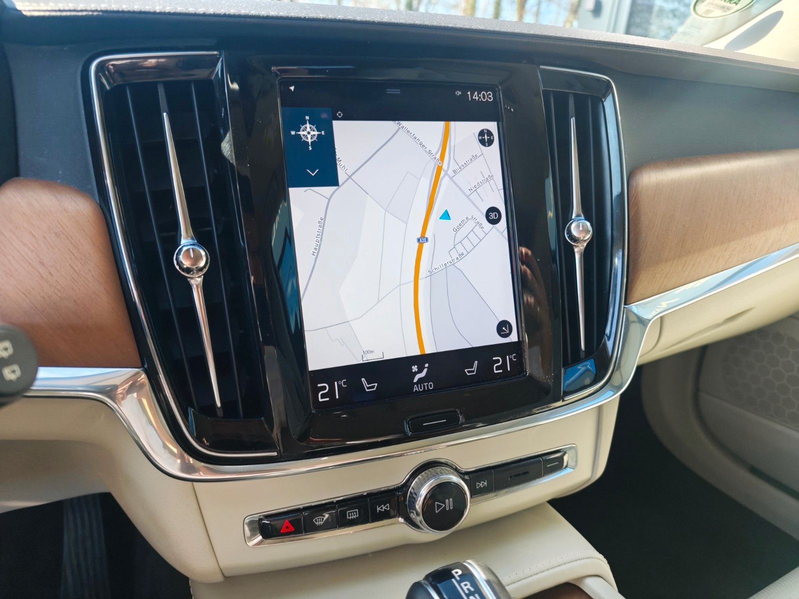 Fahrzeugabbildung Volvo V90 KOMBI INSCRIPTION AWD*360°*MASSAGE*