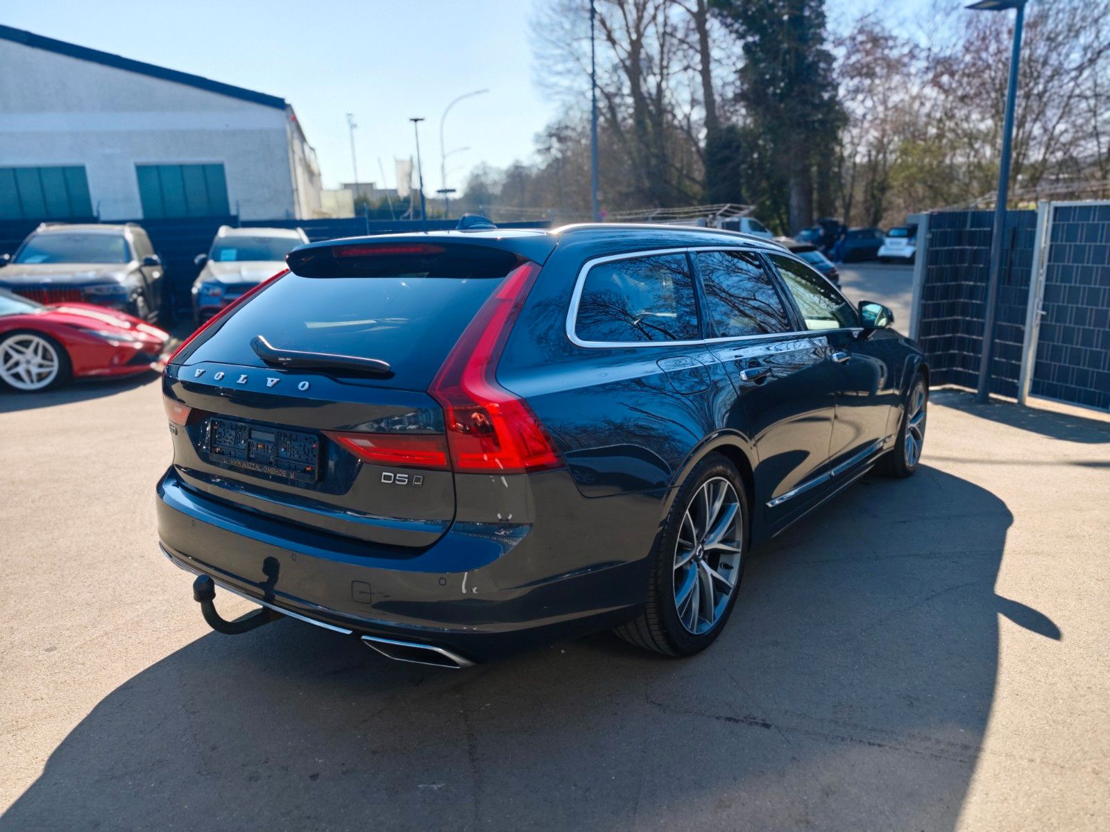 Fahrzeugabbildung Volvo V90 KOMBI INSCRIPTION AWD*360°*MASSAGE*