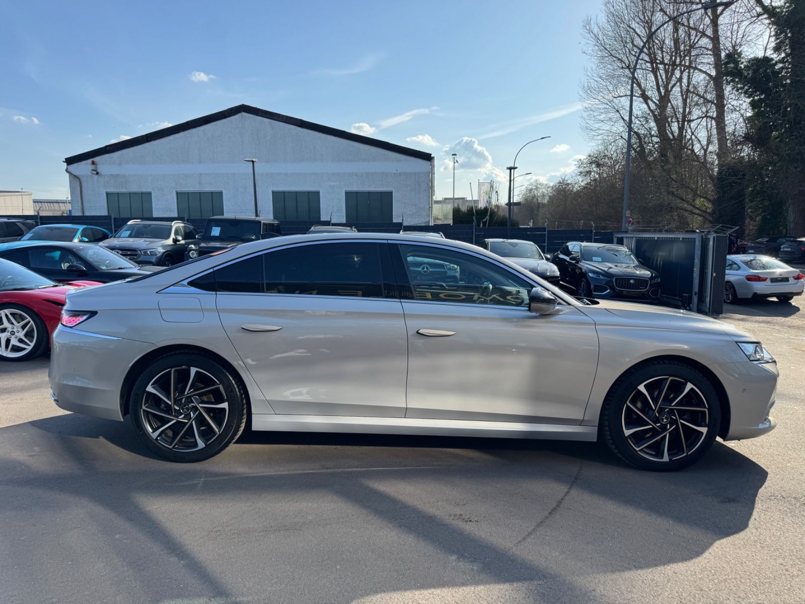 Fahrzeugabbildung DS Automobiles DS9 E-TENSE 250 kW RIVOLI +*LED*NAVI*PANORAMA*1