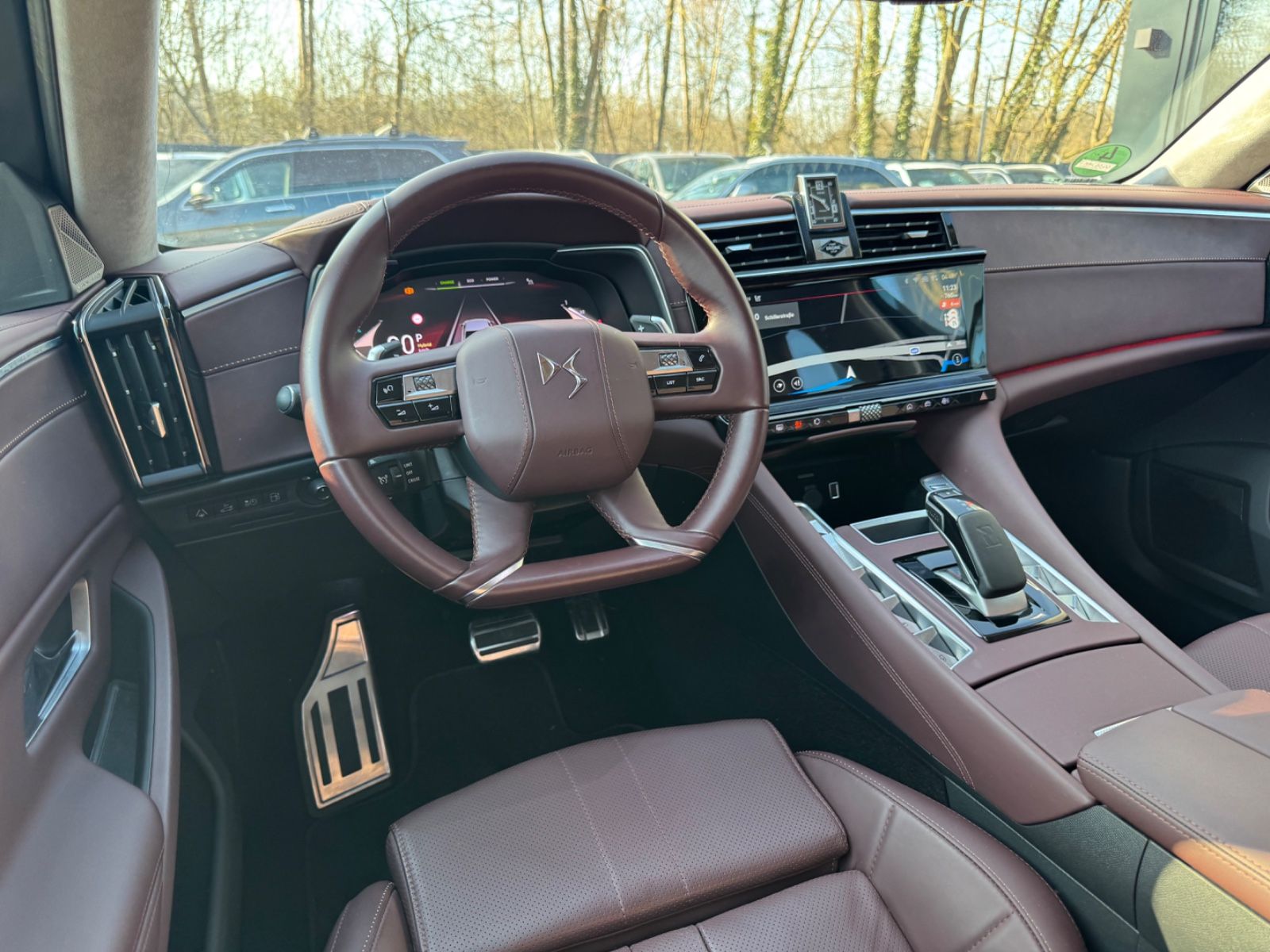 Fahrzeugabbildung DS Automobiles DS9 E-TENSE 250 kW RIVOLI +*LED*NAVI*PANORAMA*1