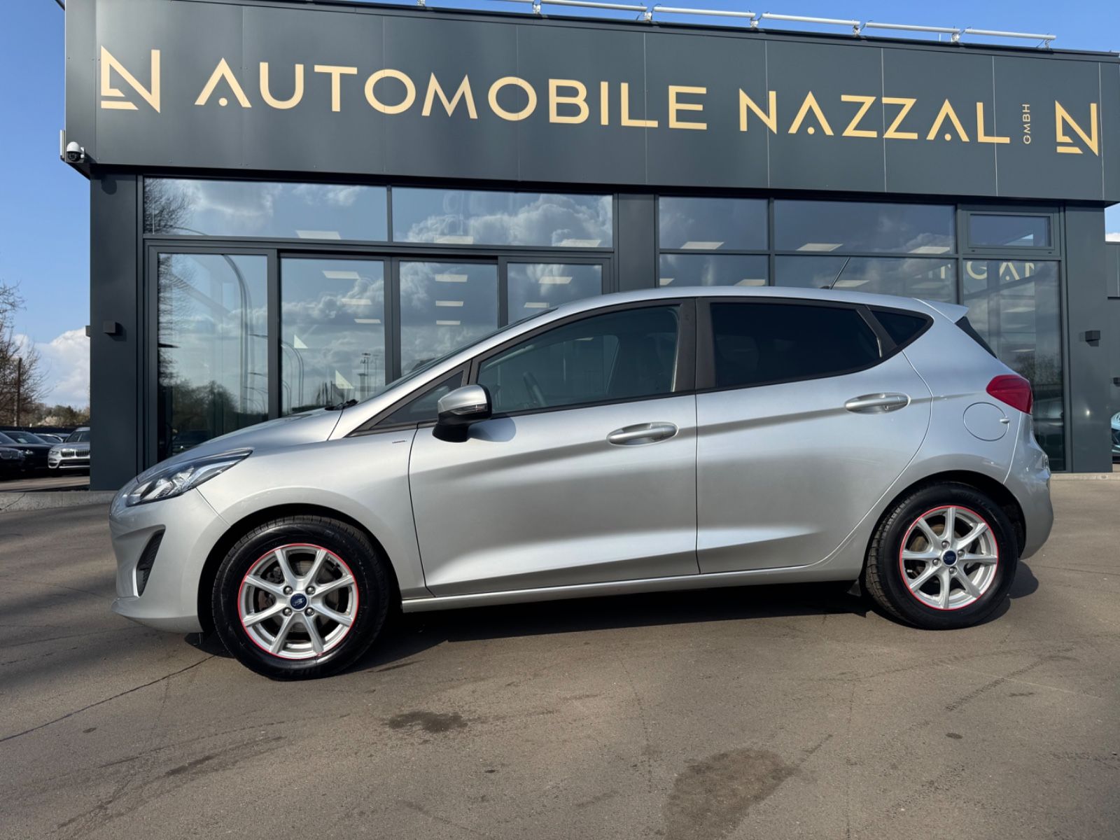 Fahrzeugabbildung Ford FIESTA TREND *NAVI*SHZ*ALU*5-TUERIG*