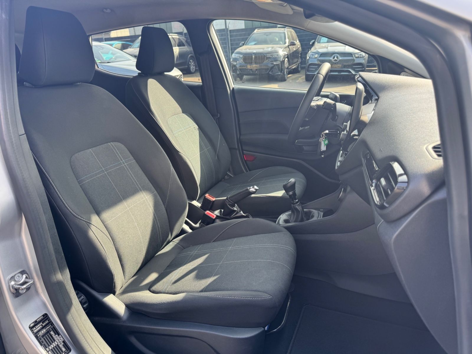 Fahrzeugabbildung Ford FIESTA TREND *NAVI*SHZ*ALU*5-TUERIG*