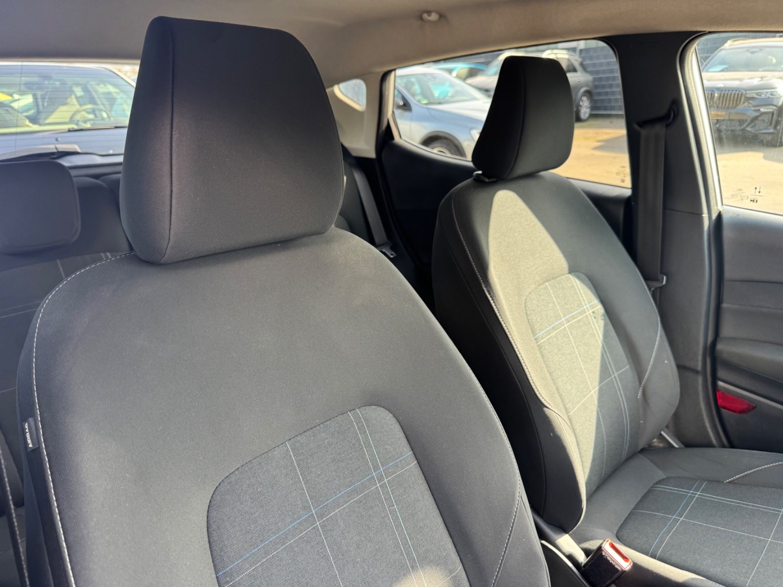 Fahrzeugabbildung Ford FIESTA TREND *NAVI*SHZ*ALU*5-TUERIG*