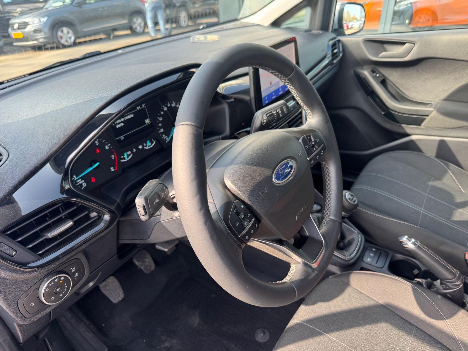 Fahrzeugabbildung Ford FIESTA TREND *NAVI*SHZ*ALU*5-TUERIG*