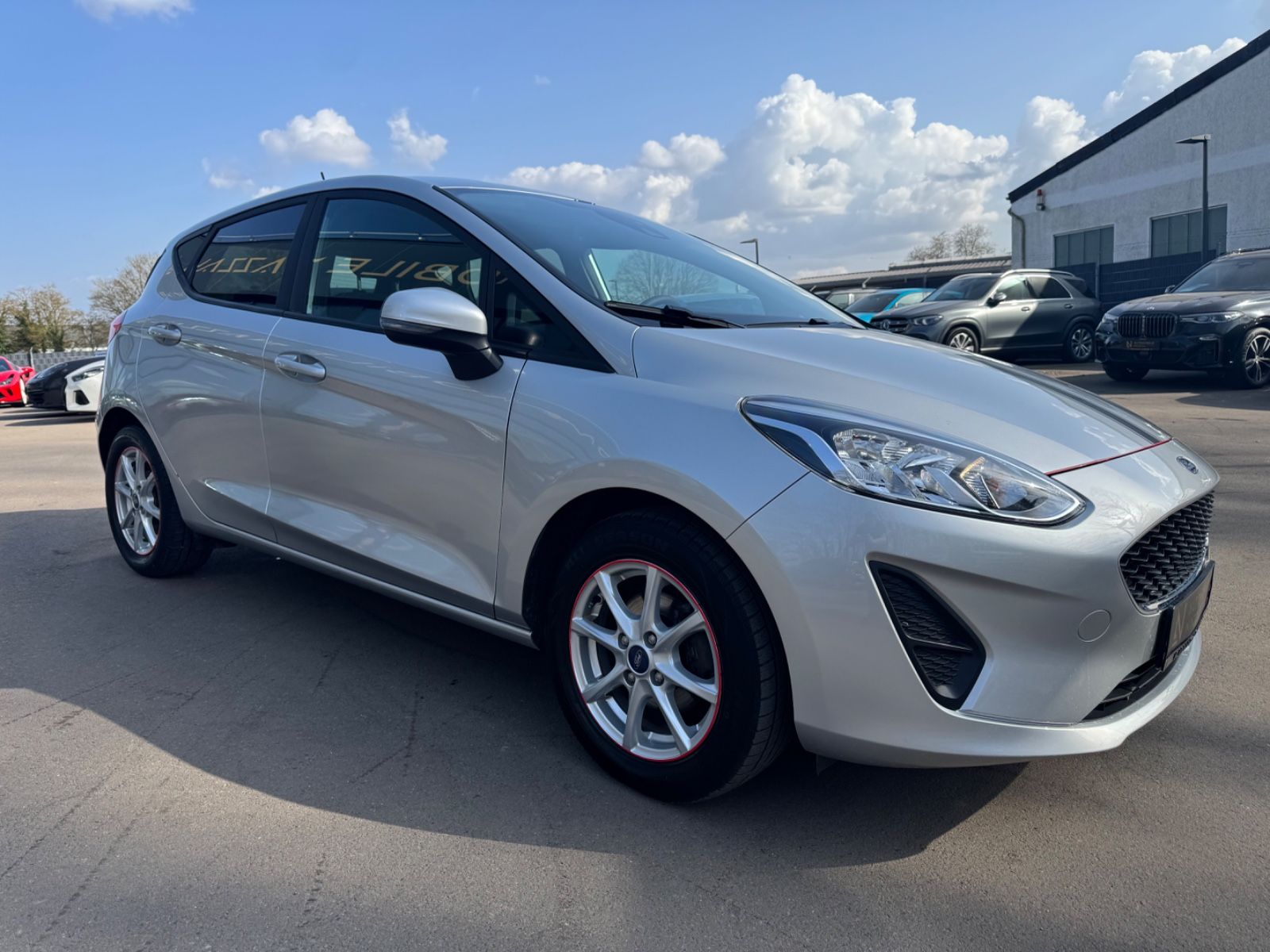 Fahrzeugabbildung Ford FIESTA TREND *NAVI*SHZ*ALU*5-TUERIG*