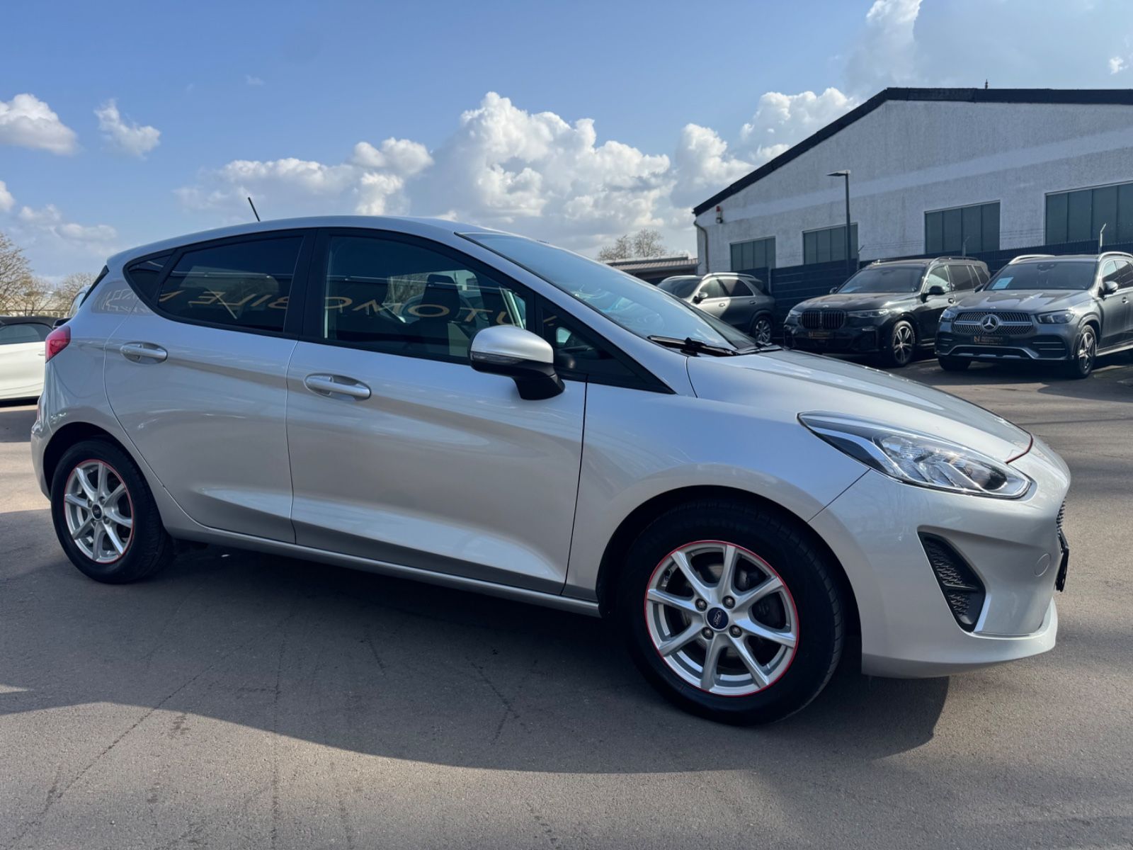 Fahrzeugabbildung Ford FIESTA TREND *NAVI*SHZ*ALU*5-TUERIG*