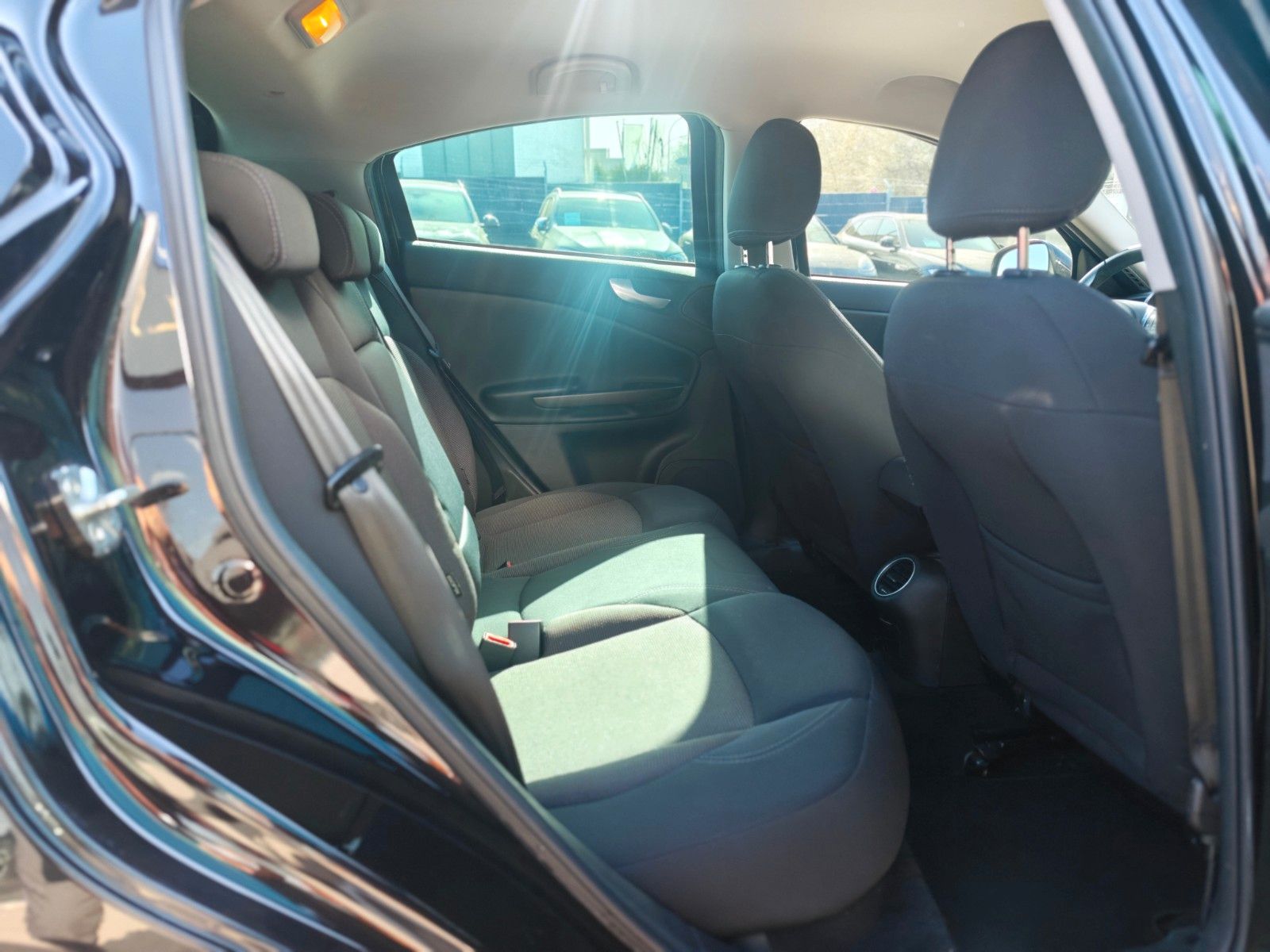 Fahrzeugabbildung Alfa Romeo Giulietta Turismo *8-FACH*SHZ*AUT*LED*