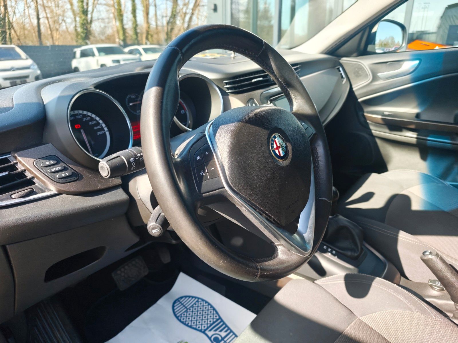 Fahrzeugabbildung Alfa Romeo Giulietta Turismo *8-FACH*SHZ*AUT*LED*