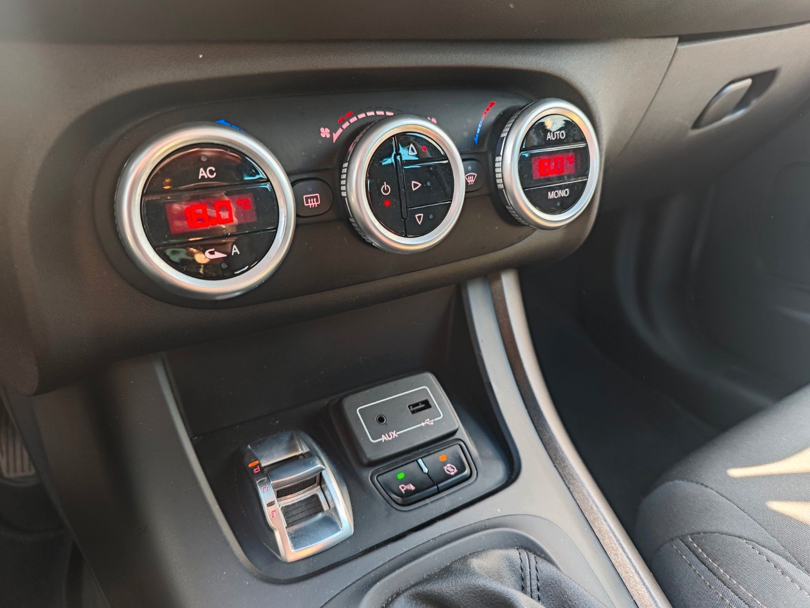 Fahrzeugabbildung Alfa Romeo Giulietta Turismo *8-FACH*SHZ*AUT*LED*