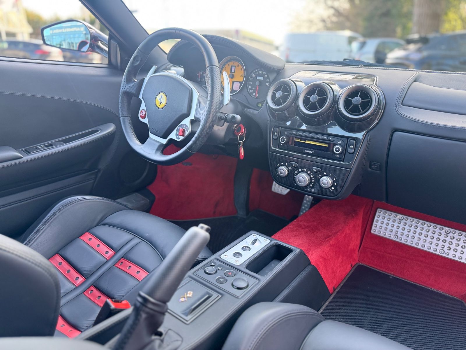 Fahrzeugabbildung Ferrari F430 F1 *1.HAND*CARBON*U-FREI*WENIG KM*TRAUM*