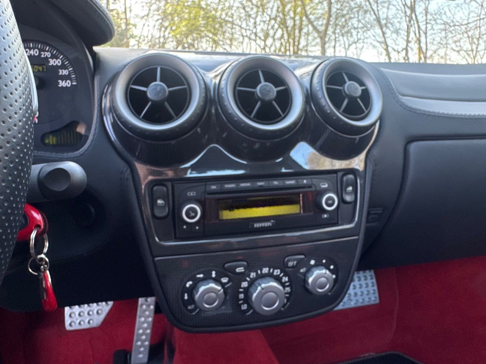 Fahrzeugabbildung Ferrari F430 F1 *1.HAND*CARBON*U-FREI*WENIG KM*TRAUM*