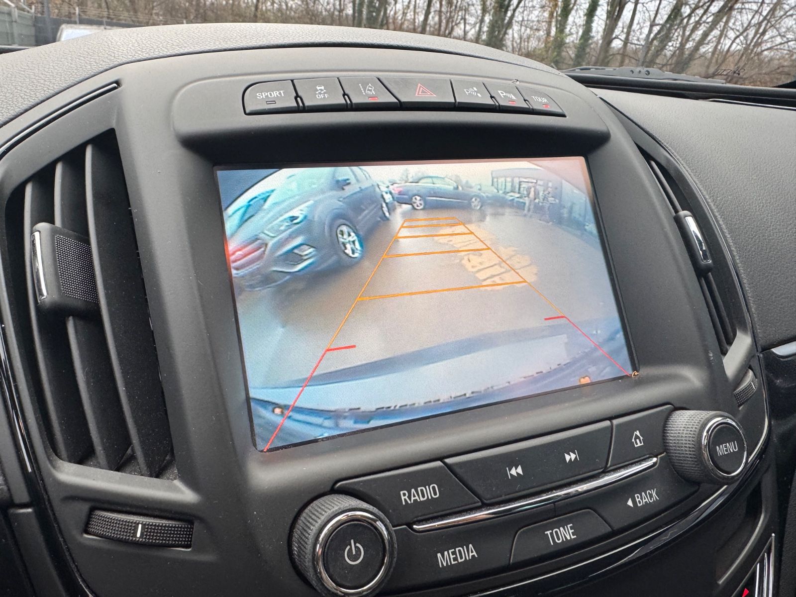 Fahrzeugabbildung Opel INSIGNIA A COUNTRY T 4x4*LEDER*NAVI*R-KAMERA*