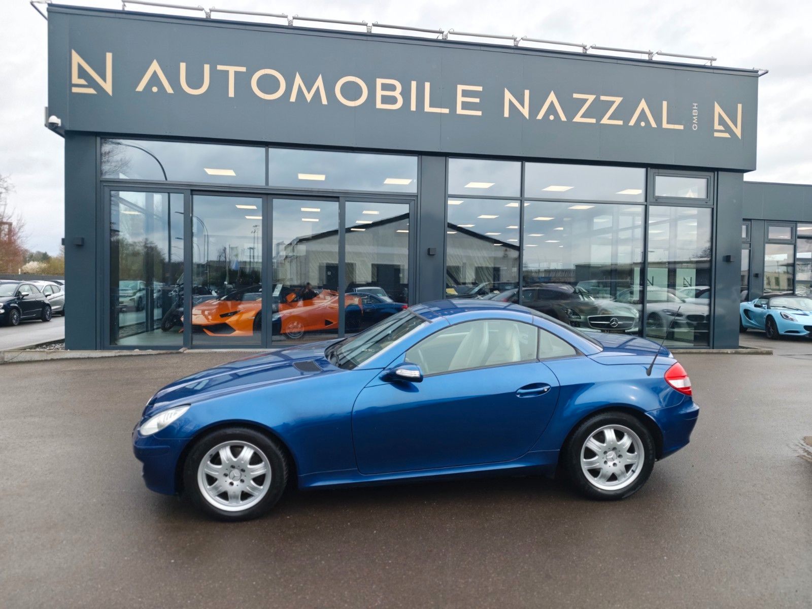 Fahrzeugabbildung Mercedes-Benz SLK 280 ROADSTER *NAVI*LEDER*H/K*AIRSCARF*