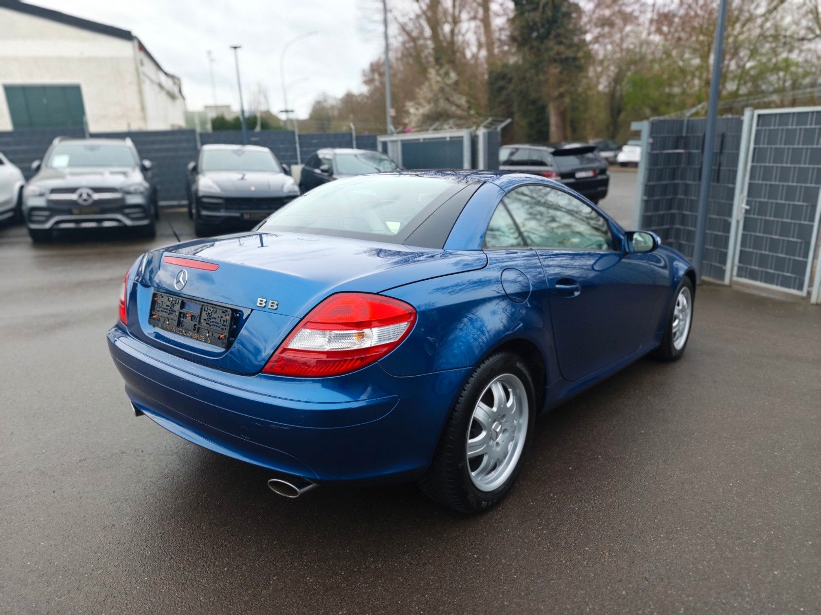 Fahrzeugabbildung Mercedes-Benz SLK 280 ROADSTER *NAVI*LEDER*H/K*AIRSCARF*