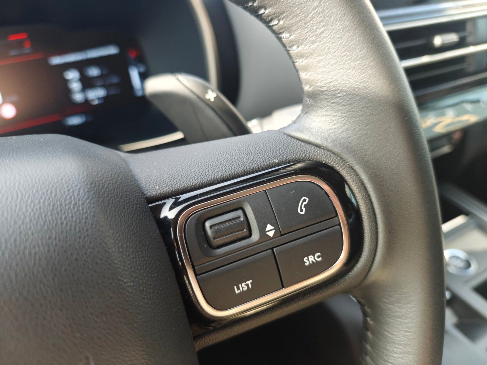 Fahrzeugabbildung Citroën C5 AIRCROSS SHINE *AUT*NAVI*KAMERA*LED*