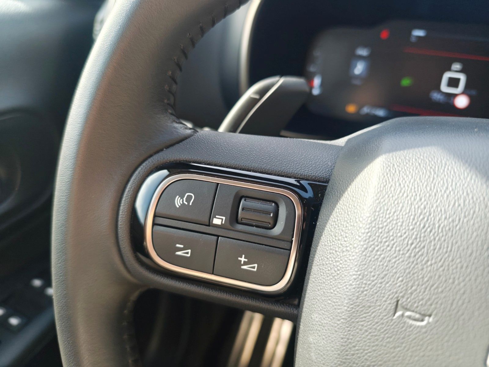 Fahrzeugabbildung Citroën C5 AIRCROSS SHINE *AUT*NAVI*KAMERA*LED*