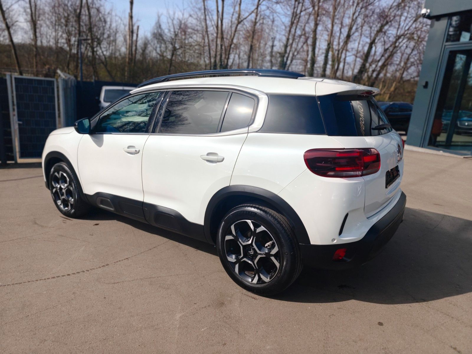 Fahrzeugabbildung Citroën C5 AIRCROSS SHINE *AUT*NAVI*KAMERA*LED*