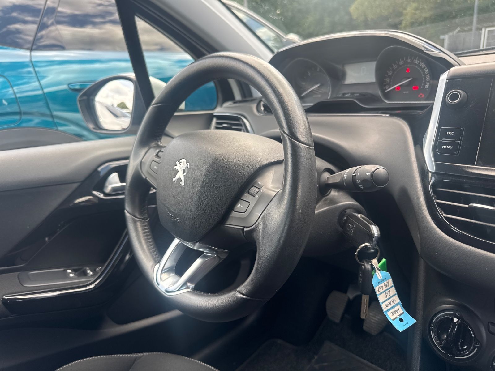 Fahrzeugabbildung Peugeot 208 1.6 STYLE BLUEHDI*5.TÜRIG*KLIMA*2.HD*EURO.6*