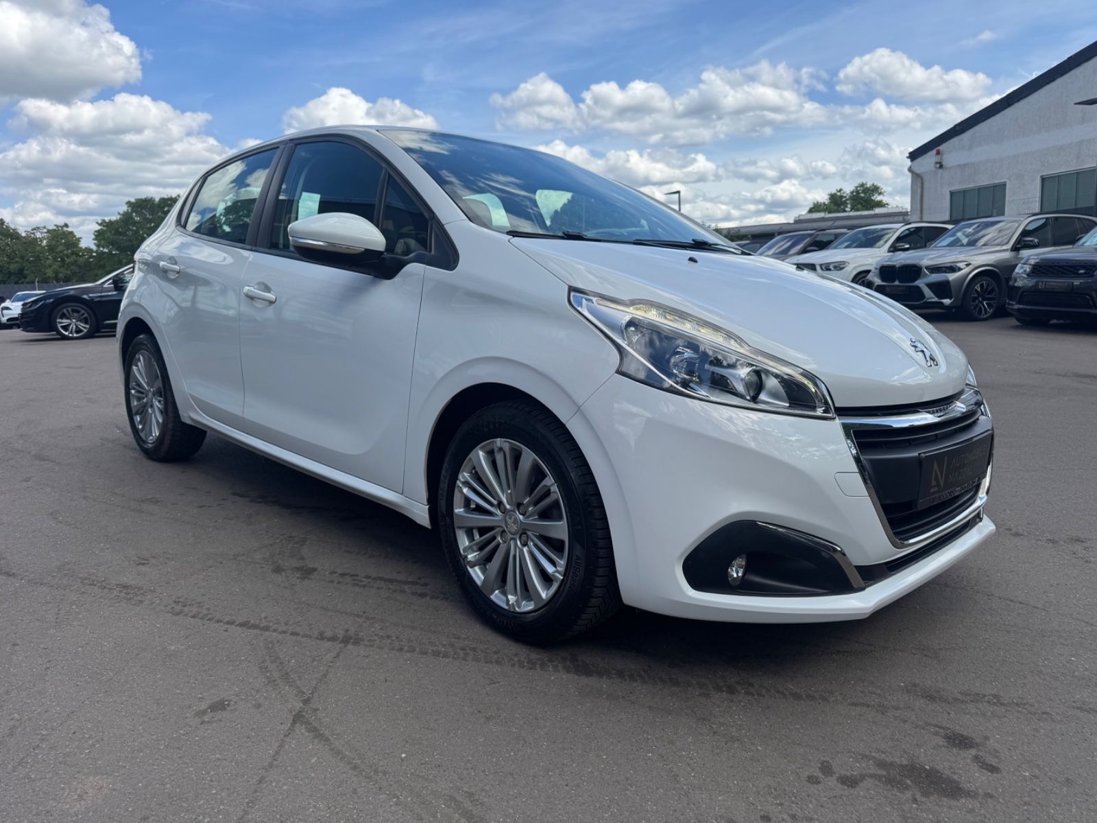 Fahrzeugabbildung Peugeot 208 1.6 STYLE BLUEHDI*5.TÜRIG*KLIMA*2.HD*EURO.6*