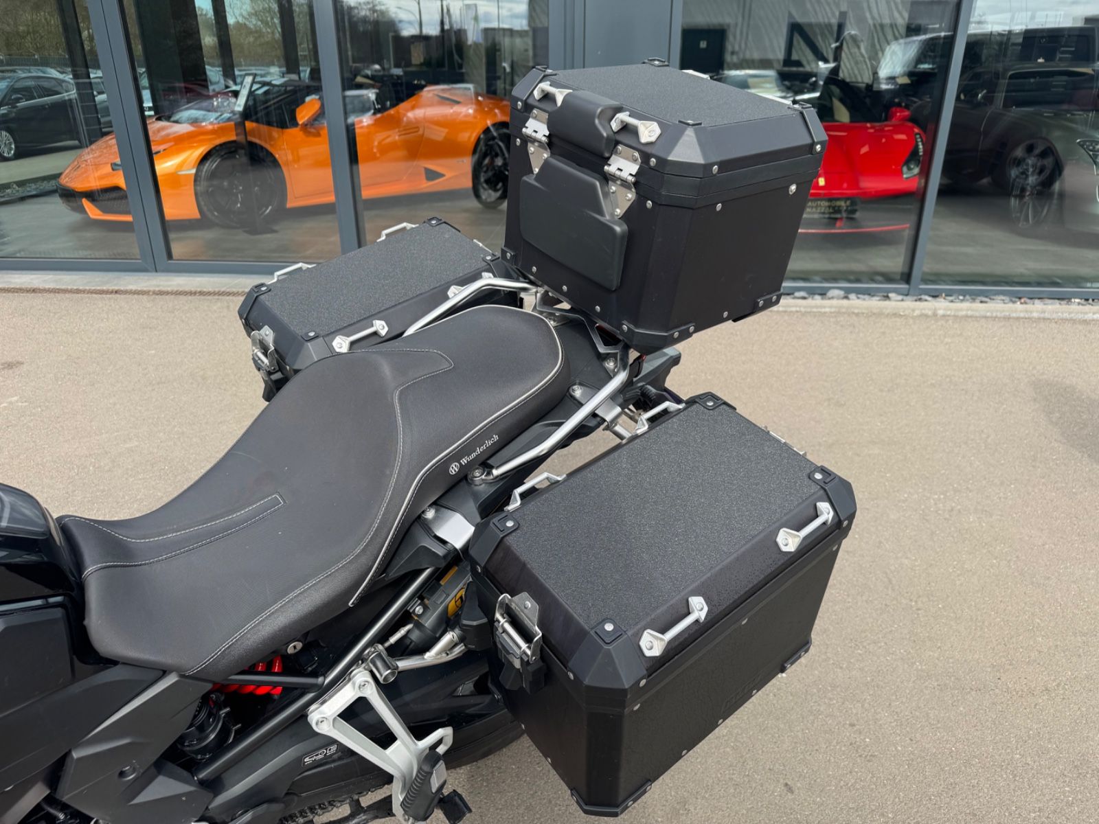 Fahrzeugabbildung BMW F 850 GS Adventure Triple Black *NAVI*LED*TOP*