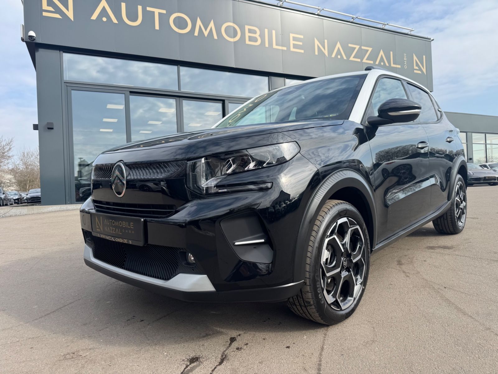 Fahrzeugabbildung Citroën C3 ë 113 MAX*LED*NAVI*HEAD-UP*R-KAMERA*GARANTIE*