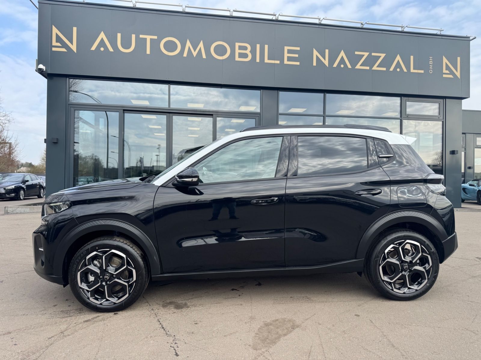 Fahrzeugabbildung Citroën C3 ë 113 MAX*LED*NAVI*HEAD-UP*R-KAMERA*GARANTIE*