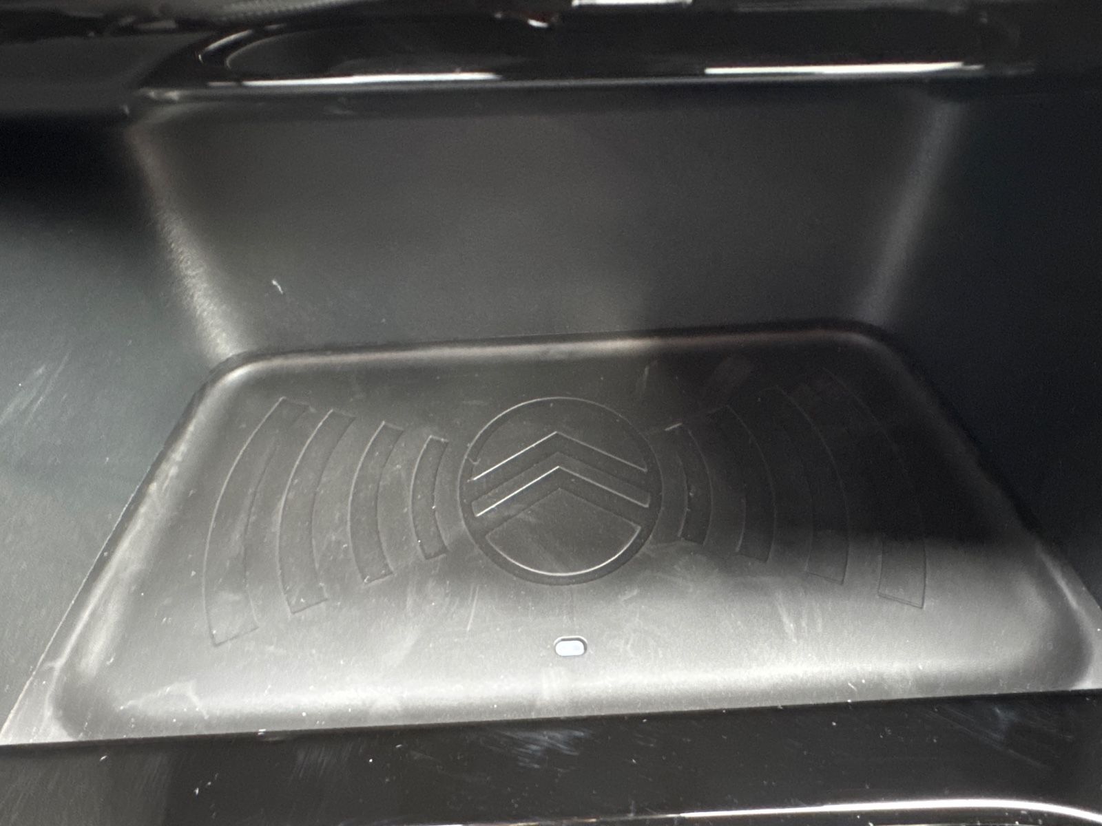 Fahrzeugabbildung Citroën C3 ë 113 MAX*LED*NAVI*HEAD-UP*R-KAMERA*GARANTIE*