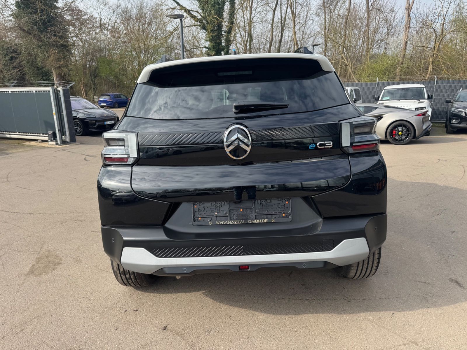 Fahrzeugabbildung Citroën C3 ë 113 MAX*LED*NAVI*HEAD-UP*R-KAMERA*GARANTIE*