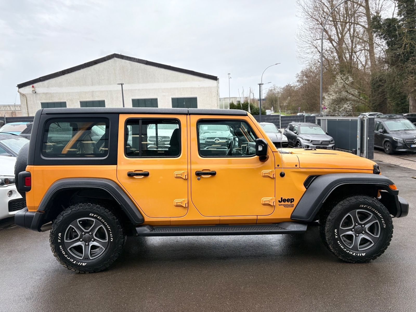 Fahrzeugabbildung Jeep WRANGLER UNLIMITED SPORT *1.HD*AUT*KAMERA*COC*