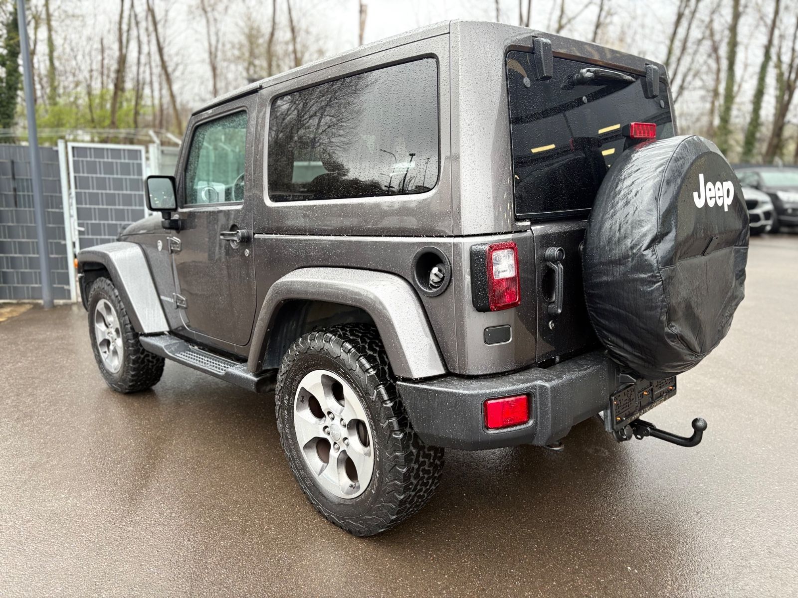 Fahrzeugabbildung Jeep WRANGLER UNLIMITED SAHARA *NAVI*LEDER*SITHEIZUNG