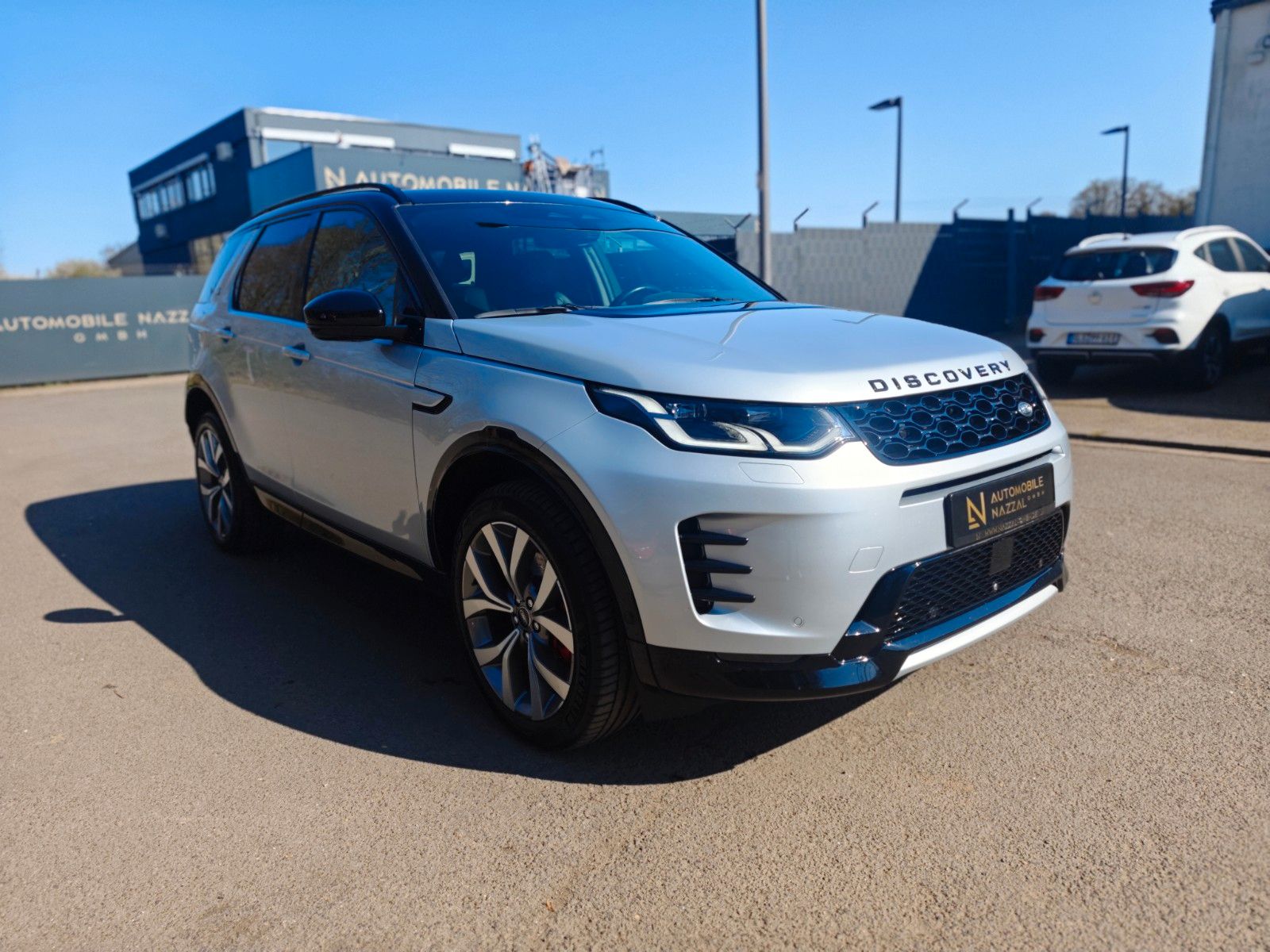 Fahrzeugabbildung Land Rover DISCOVERY SPORT HYBRID*R-DYNAMIC*HSE AWD *LED*