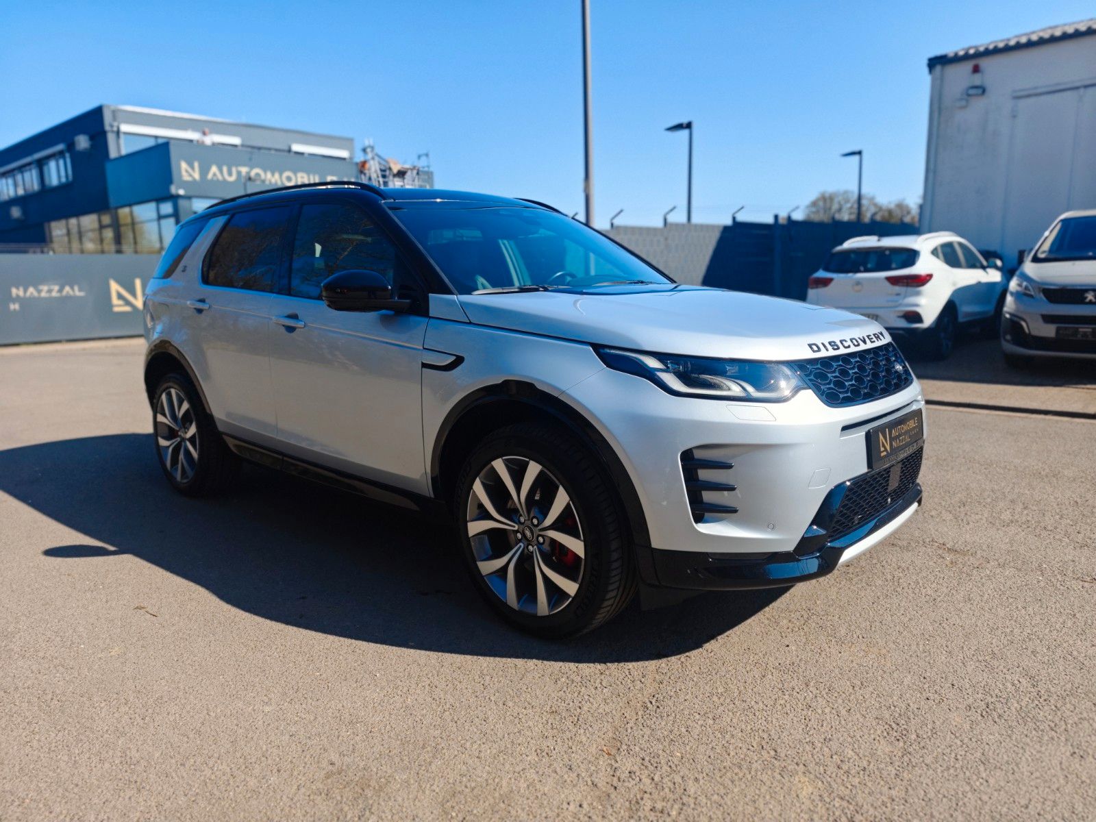 Fahrzeugabbildung Land Rover DISCOVERY SPORT HYBRID*R-DYNAMIC*HSE AWD *LED*