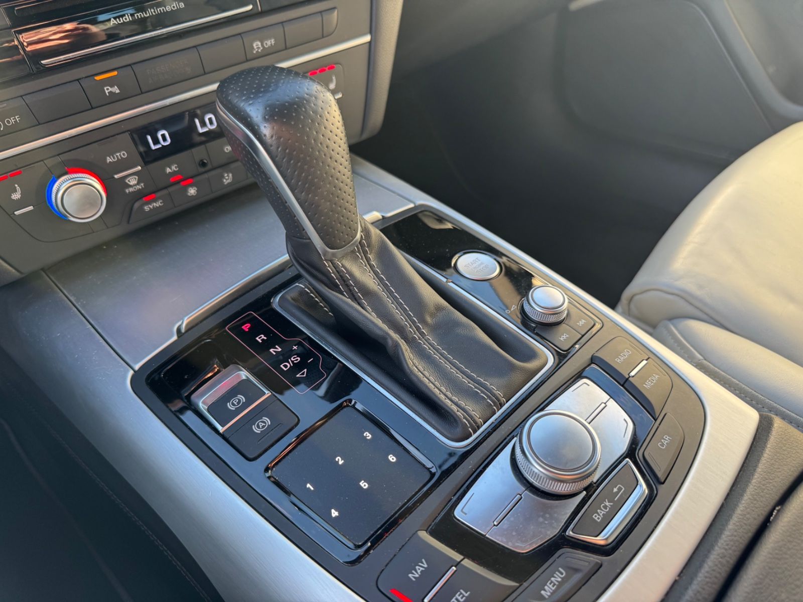 Fahrzeugabbildung Audi A6 AVANT 3.0 TDI QUATTRO*S-LINE SPORT+*LED*LUFT*