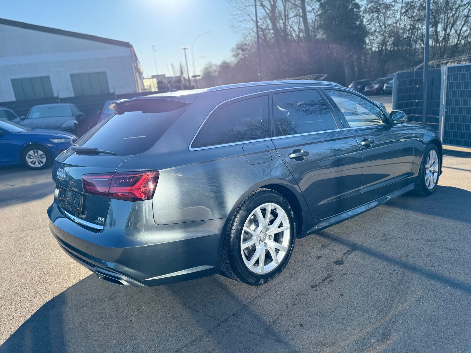 Fahrzeugabbildung Audi A6 AVANT 3.0 TDI QUATTRO*S-LINE SPORT+*LED*LUFT*