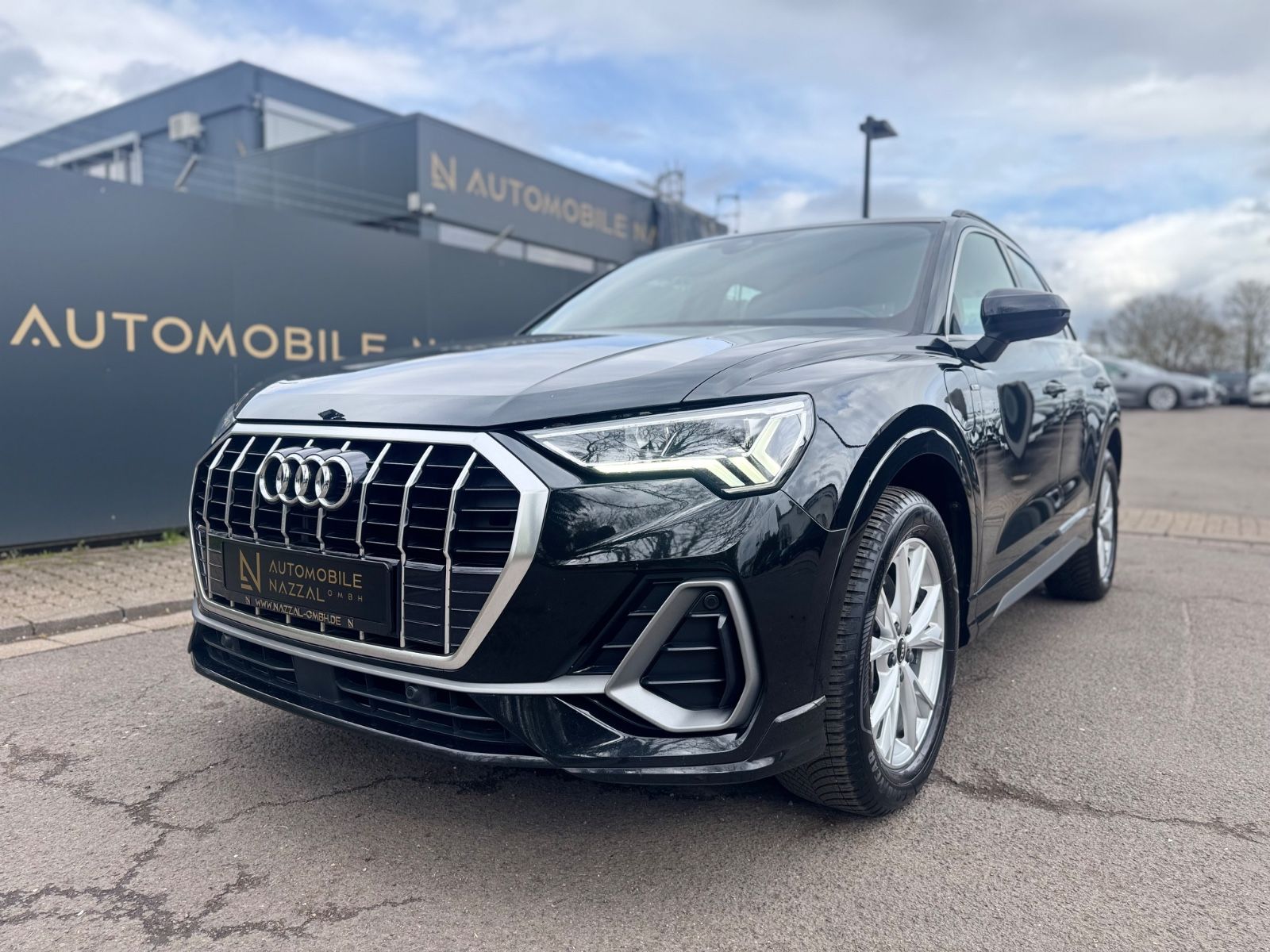 Fahrzeugabbildung Audi Q3 45 TFSI E 3x S-LINE *LED*VIRTUAL*NAVI*VOLL*