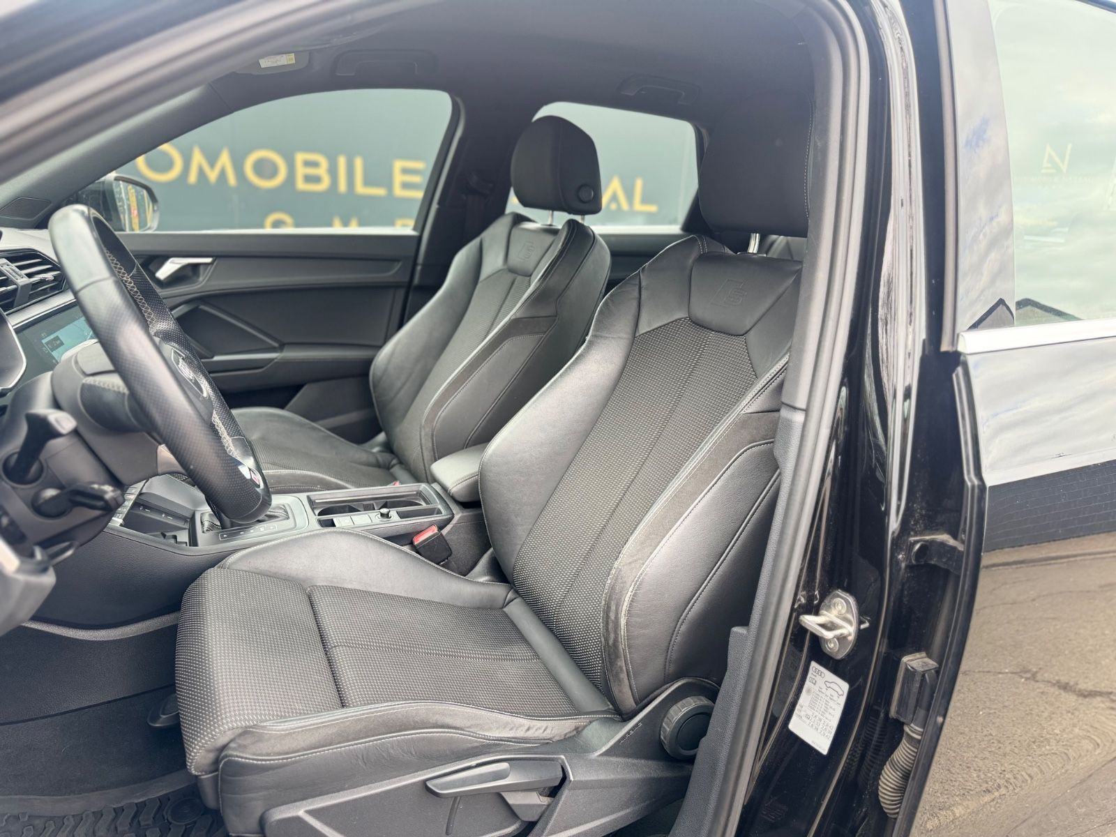 Fahrzeugabbildung Audi Q3 45 TFSI E 3x S-LINE *LED*VIRTUAL*NAVI*VOLL*