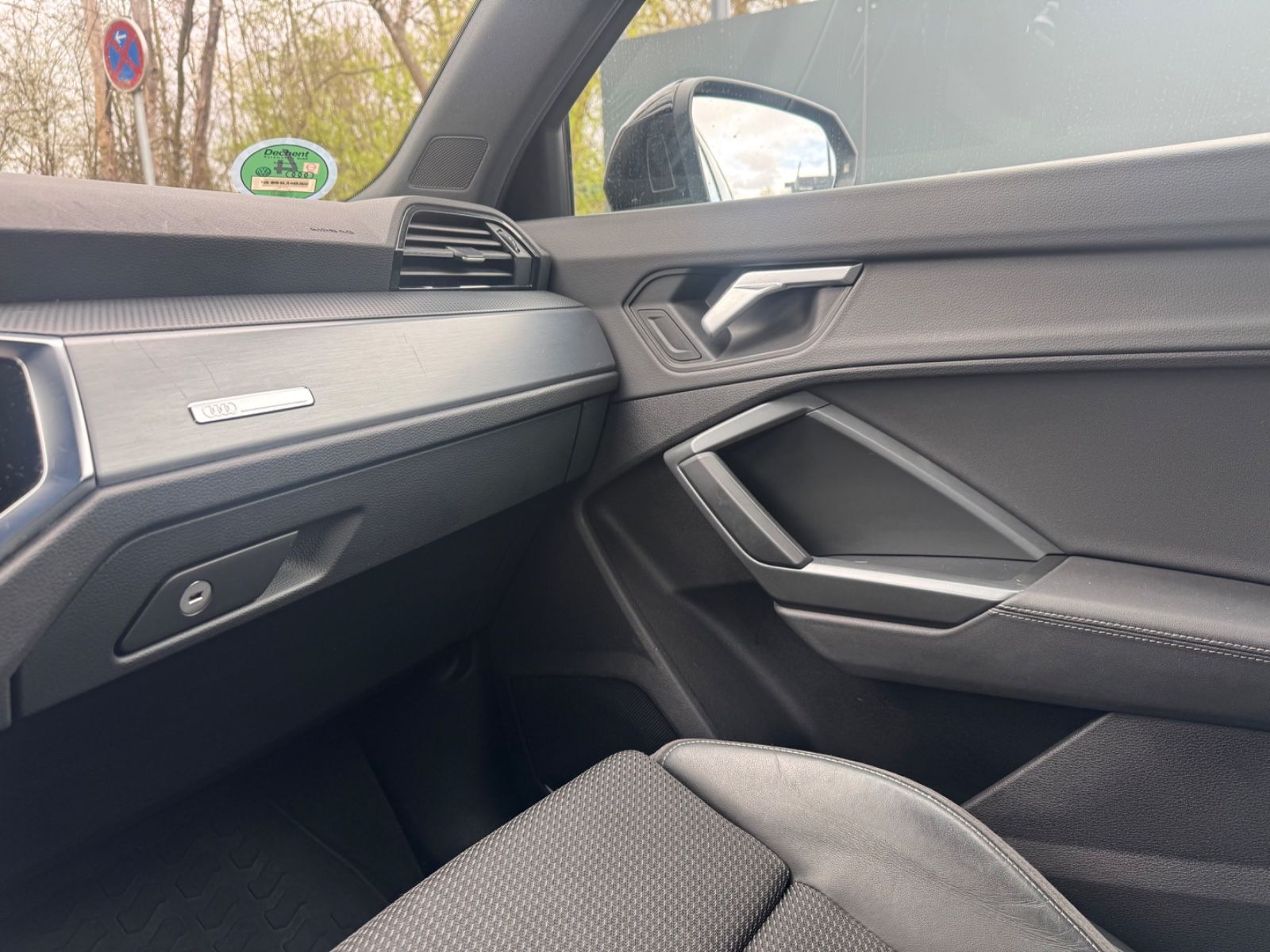 Fahrzeugabbildung Audi Q3 45 TFSI E 3x S-LINE *LED*VIRTUAL*NAVI*VOLL*