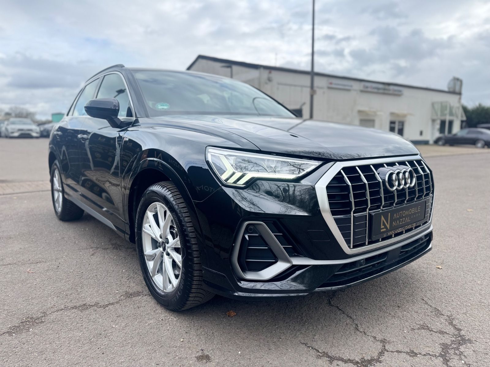 Fahrzeugabbildung Audi Q3 45 TFSI E 3x S-LINE *LED*VIRTUAL*NAVI*VOLL*