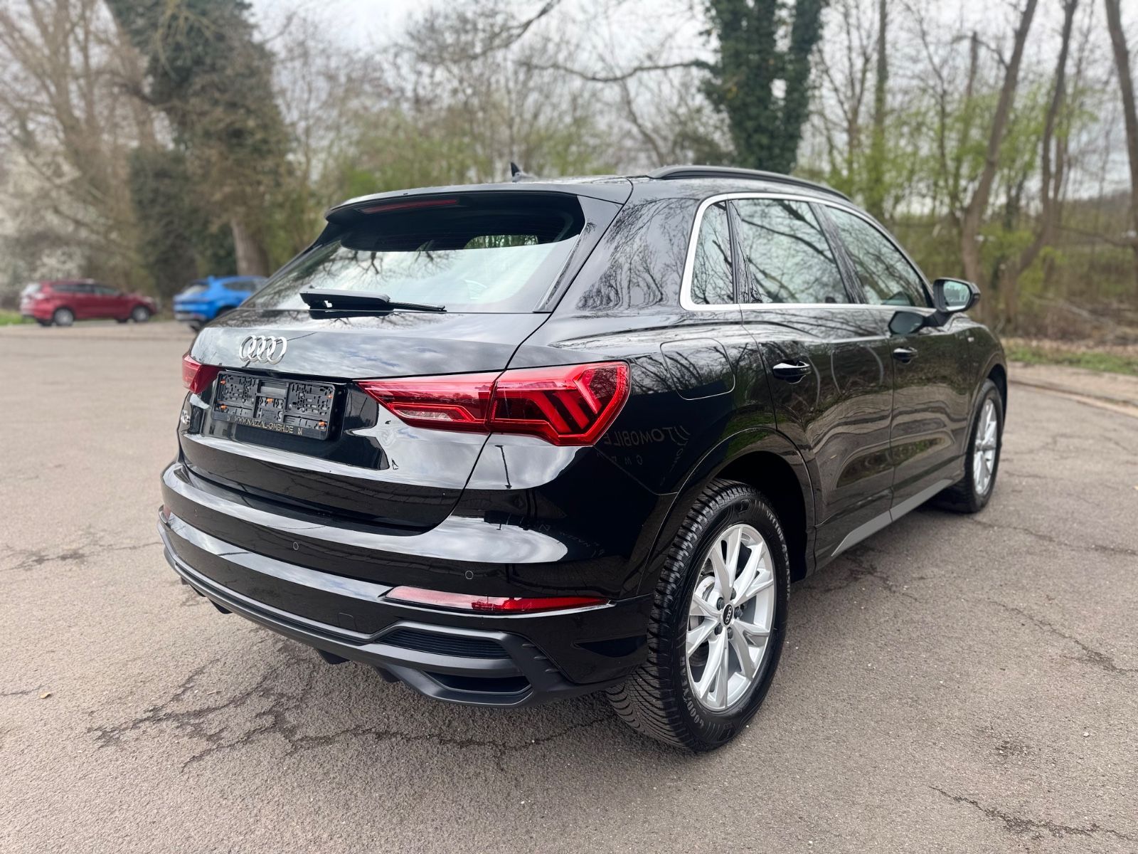 Fahrzeugabbildung Audi Q3 45 TFSI E 3x S-LINE *LED*VIRTUAL*NAVI*VOLL*