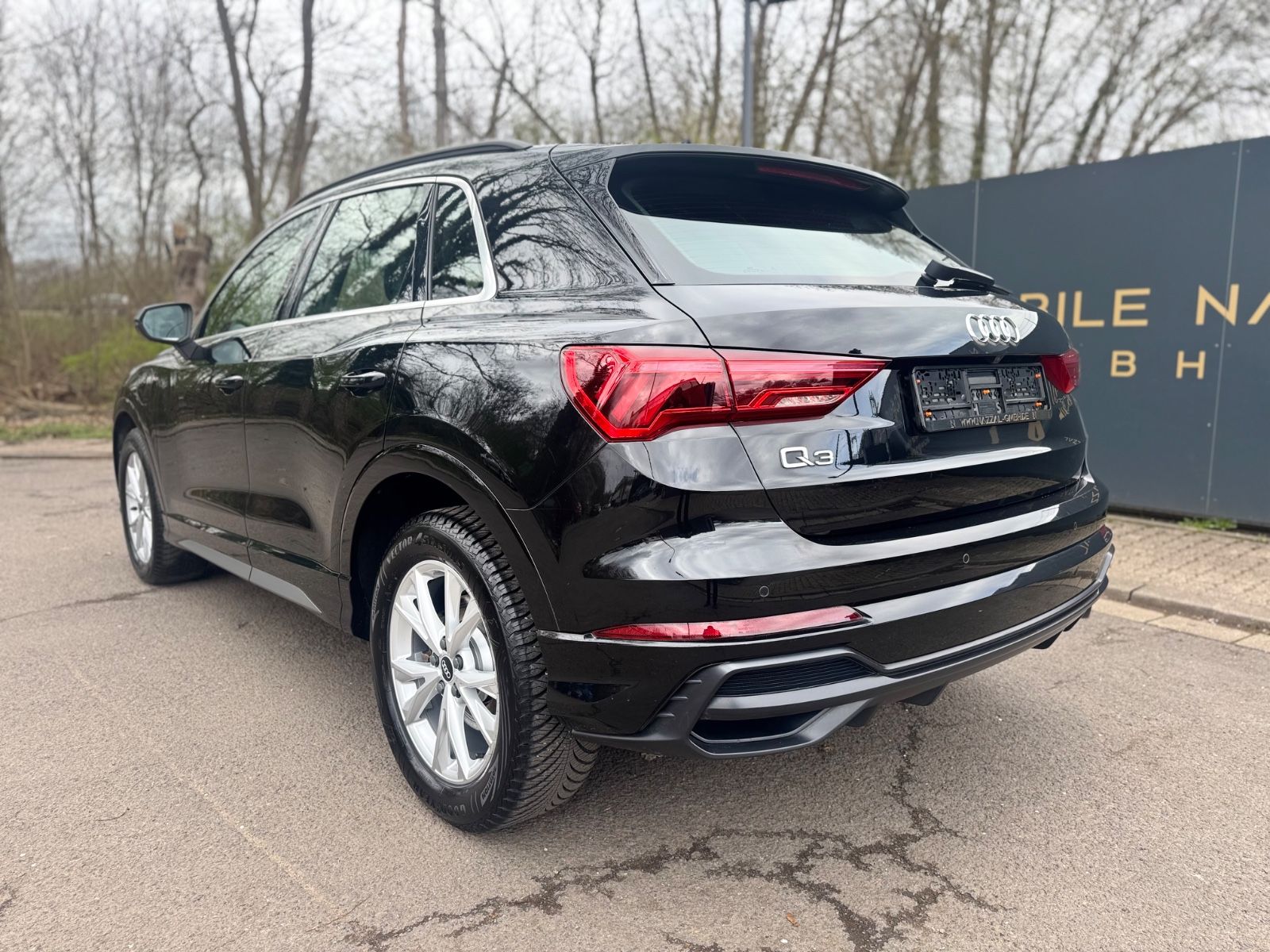 Fahrzeugabbildung Audi Q3 45 TFSI E 3x S-LINE *LED*VIRTUAL*NAVI*VOLL*