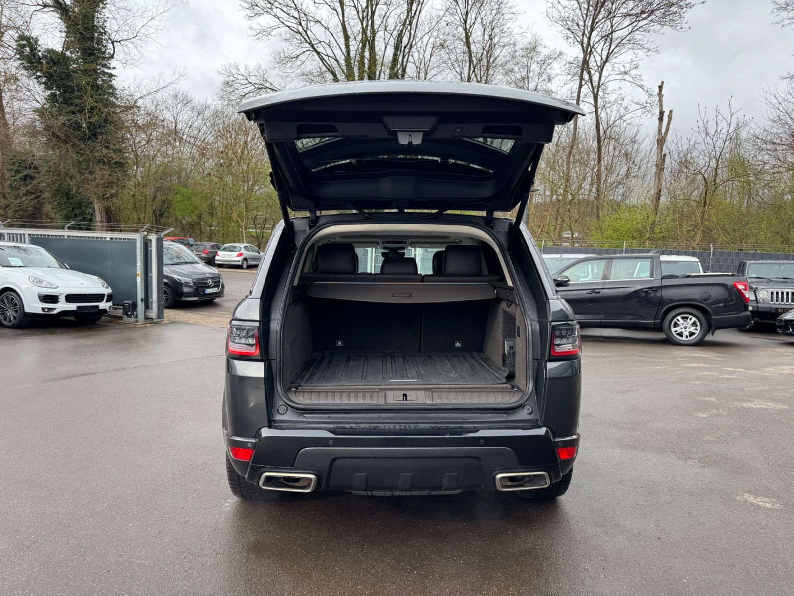 Fahrzeugabbildung Land Rover RANGE ROVER SPORT HSE DYNAMIC*STANDHZG.*21.ZOLL*