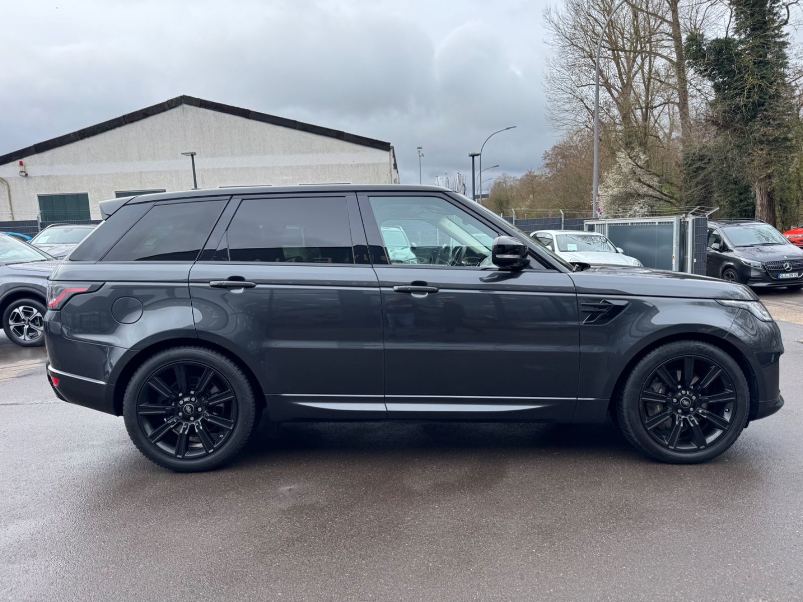 Fahrzeugabbildung Land Rover RANGE ROVER SPORT HSE DYNAMIC*STANDHZG.*21.ZOLL*