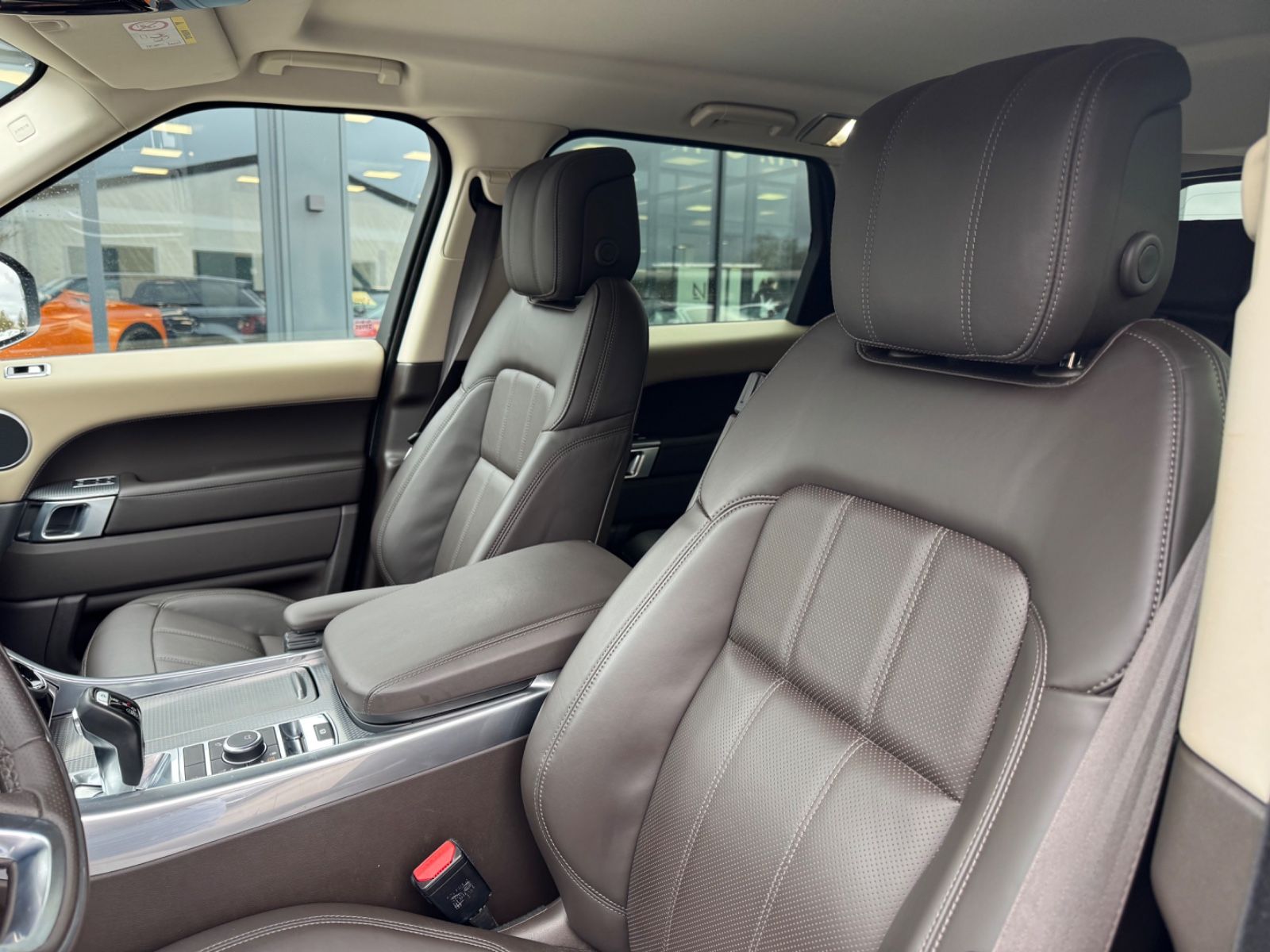 Fahrzeugabbildung Land Rover RANGE ROVER SPORT HSE DYNAMIC*STANDHZG.*21.ZOLL*