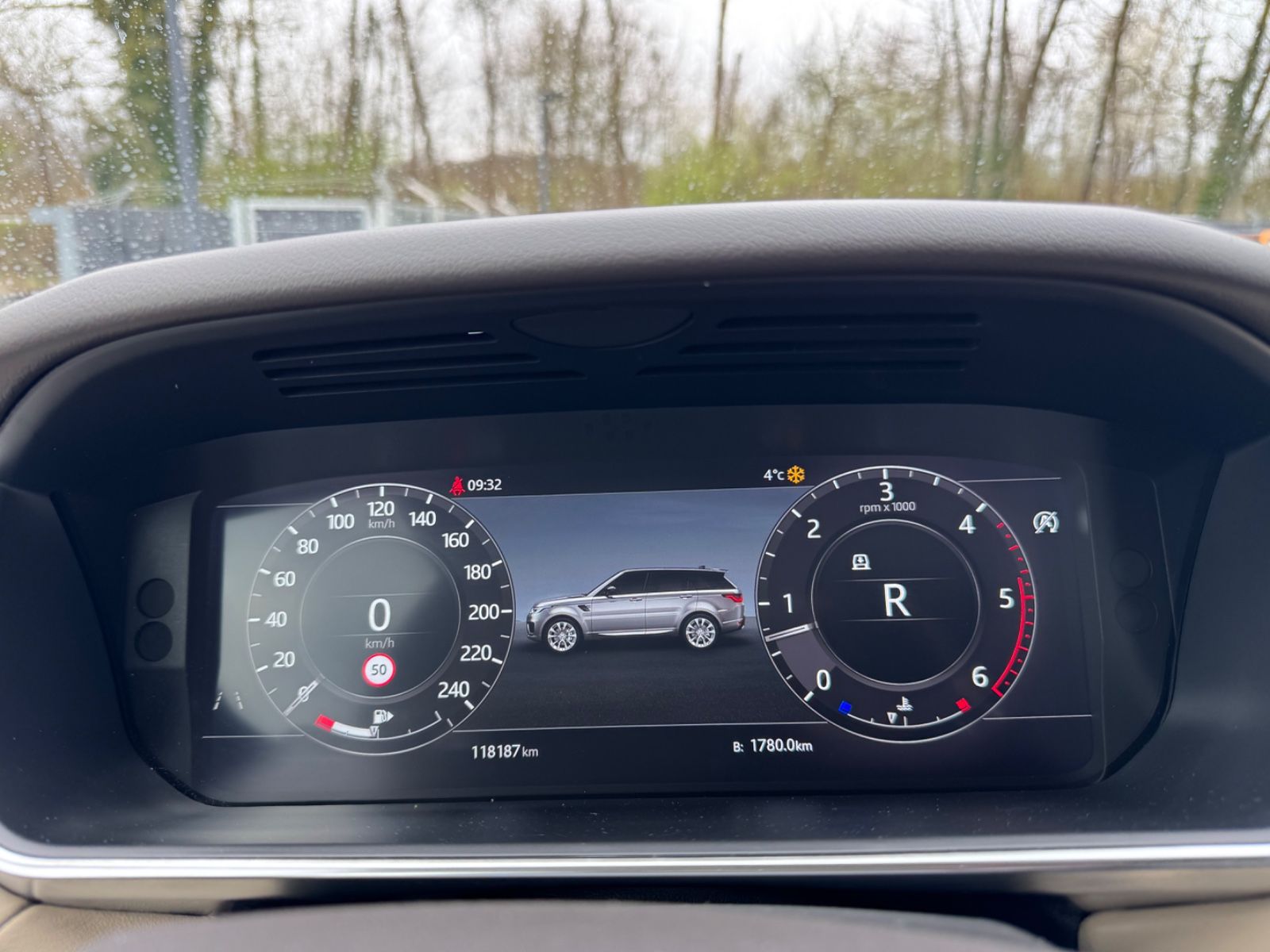 Fahrzeugabbildung Land Rover RANGE ROVER SPORT HSE DYNAMIC*STANDHZG.*21.ZOLL*