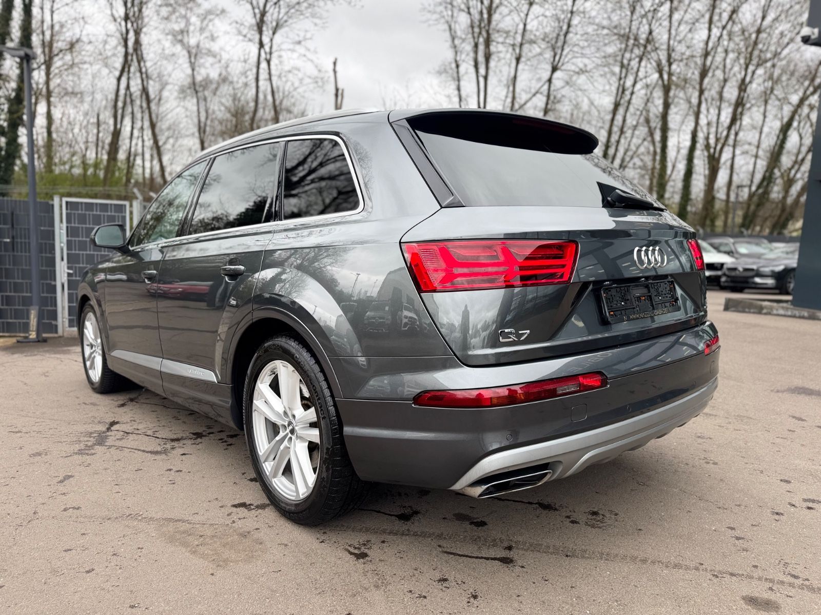 Fahrzeugabbildung Audi Q7 3.0 TDI QUATTRO*S-LINE SPORT+*7.SITZER*MATRIX