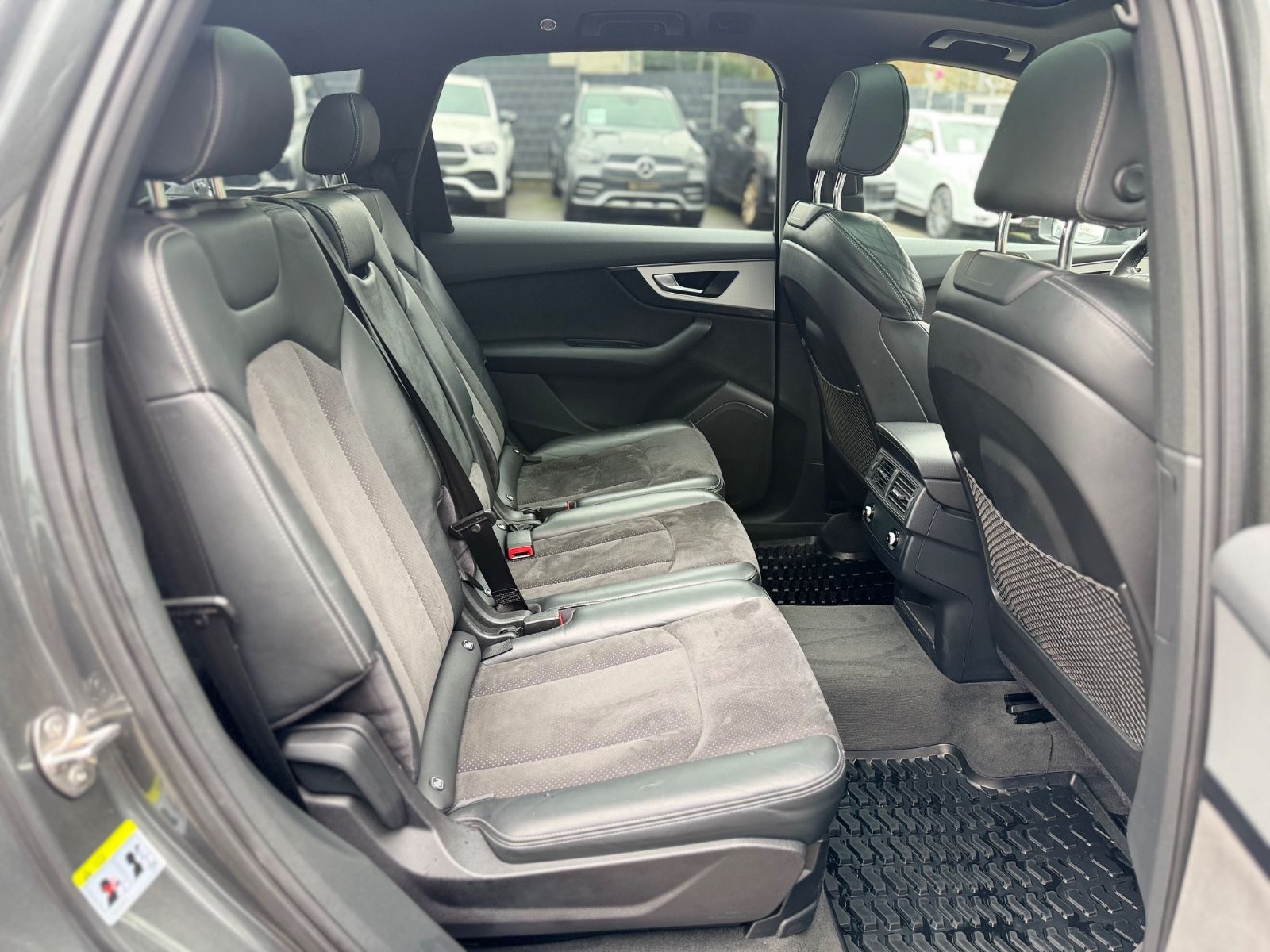 Fahrzeugabbildung Audi Q7 3.0 TDI QUATTRO*S-LINE SPORT+*7.SITZER*MATRIX