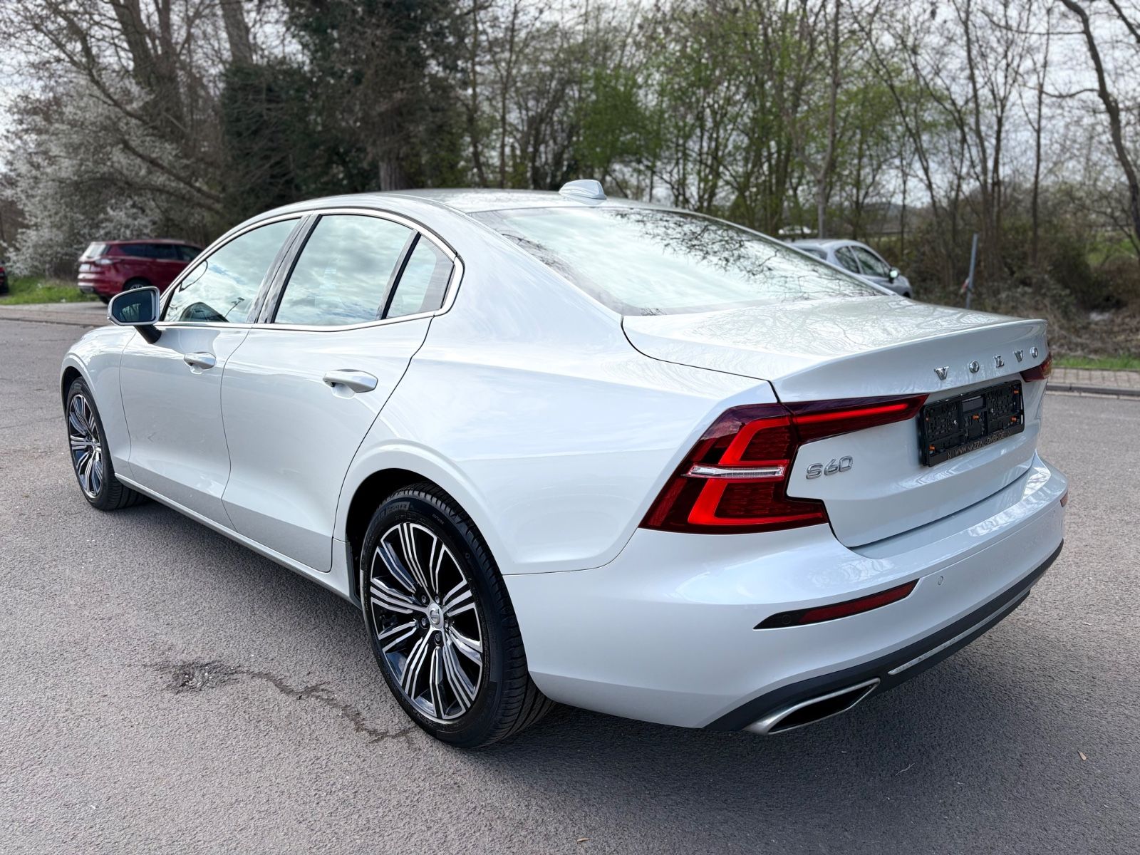 Fahrzeugabbildung Volvo S60 INSCRIPTION *AUT*VOLL-LED*360KAMERA*VIRTUAL*