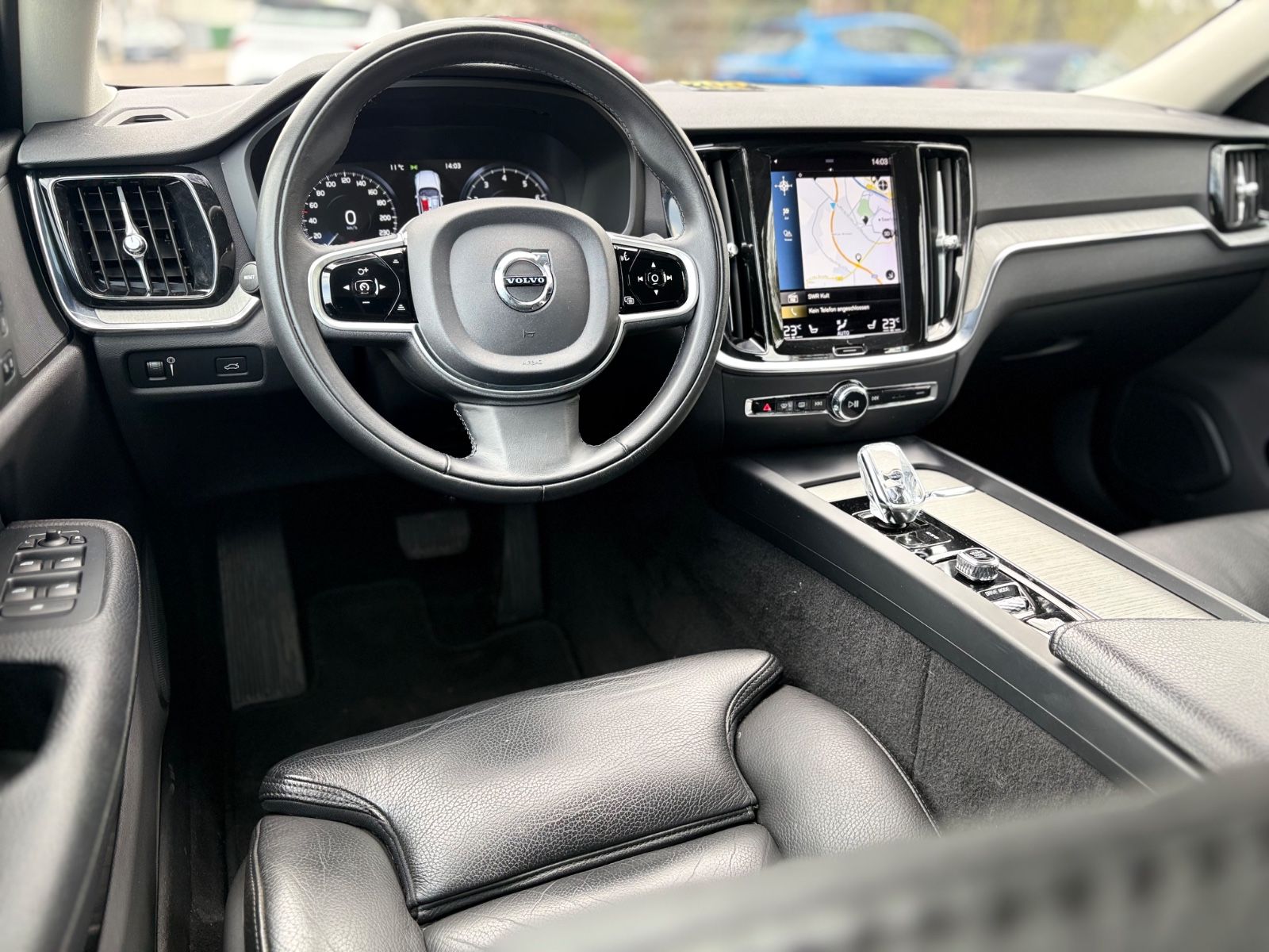 Fahrzeugabbildung Volvo S60 INSCRIPTION *AUT*VOLL-LED*360KAMERA*VIRTUAL*